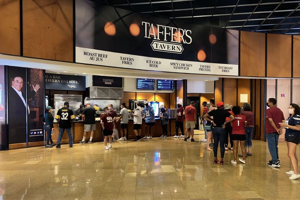 Franchise Opportunities in Jacksonville for Taffer's Tavern