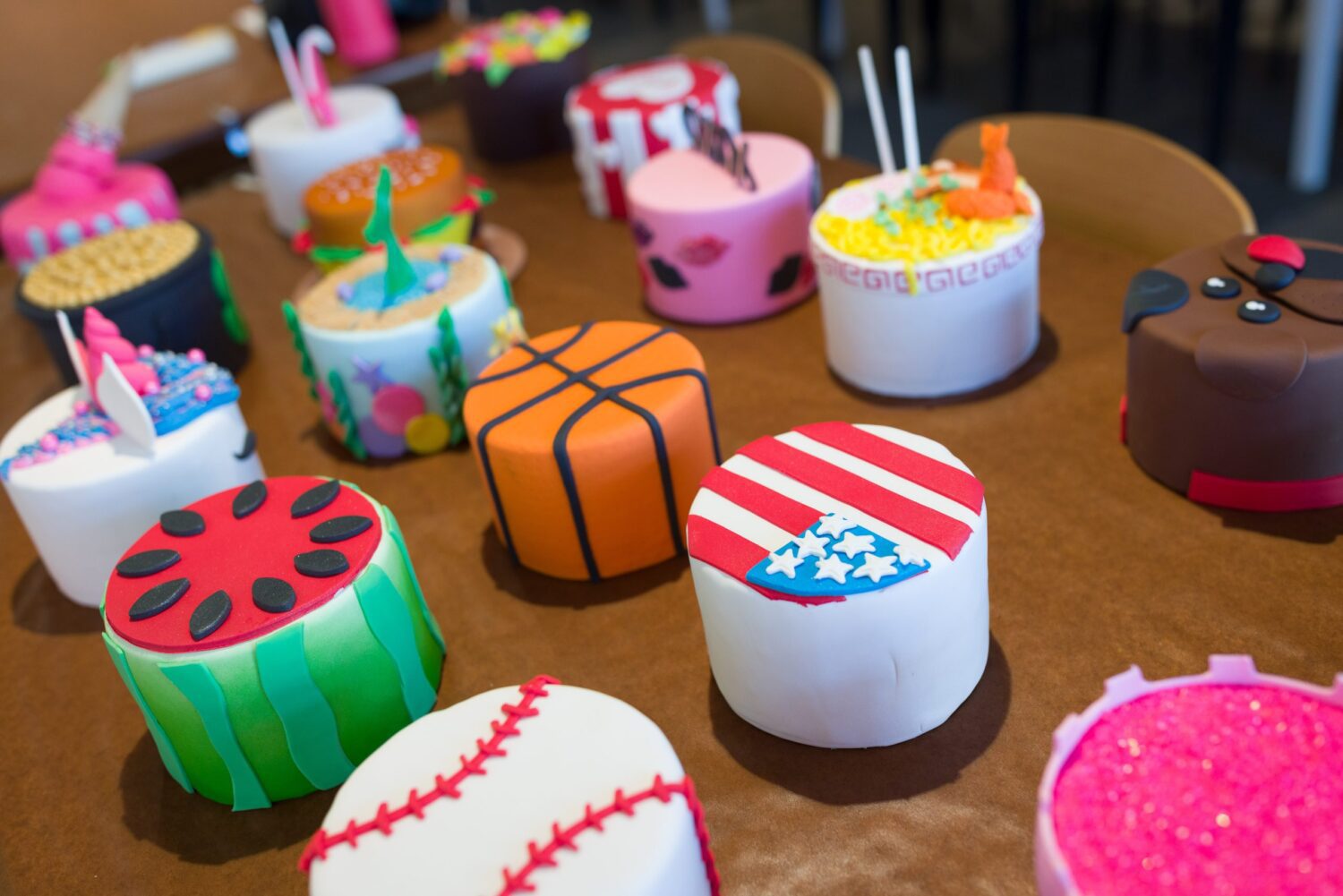 Cutely decorated cakes