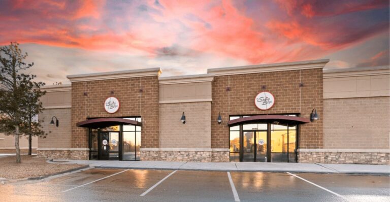 How The Swing Bays Indoor Golf Franchise Is Positioned to Dominate the Market